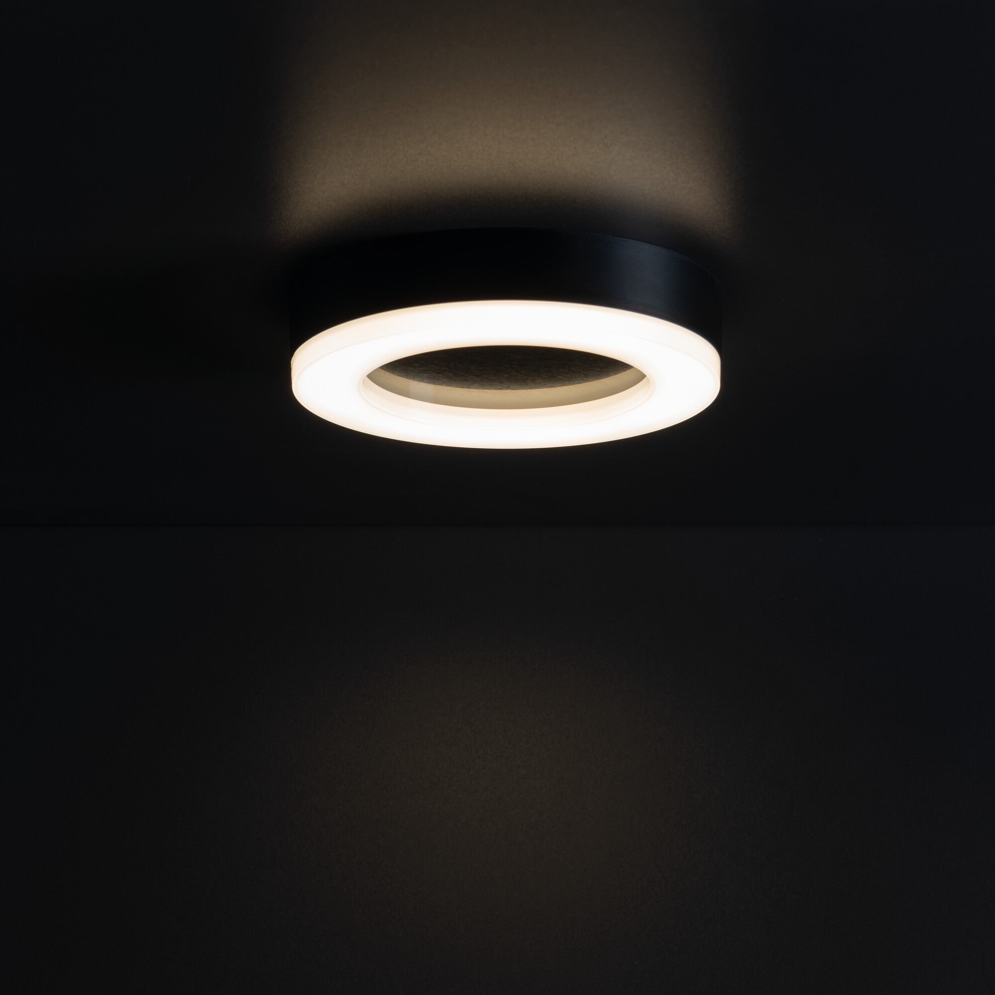 Kanlux IP65 MILEDO TURA LED Bulkhead Light – 15W/24W, Neutral White - Designer - Round Halo