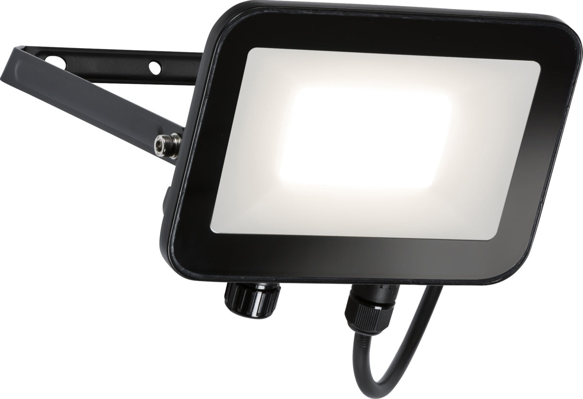 Knightsbridge 230V IP65 LED Outdoor Fast Fix Floodlight